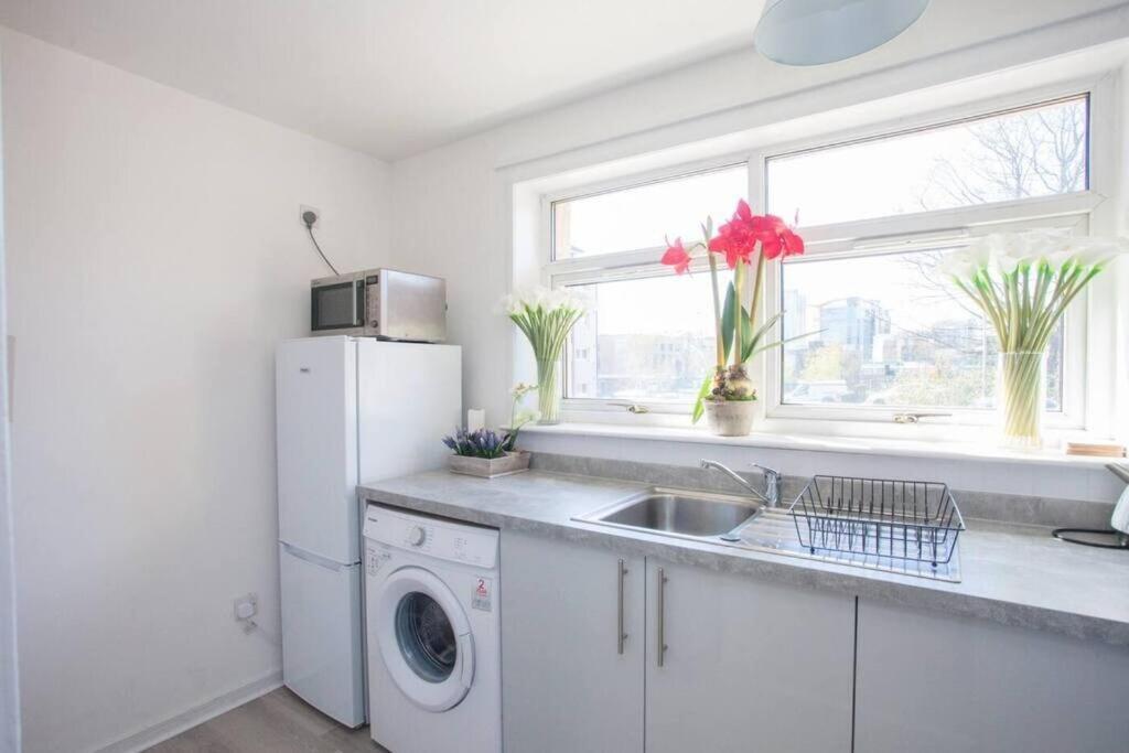 شقة Cosy 1 Bed With Parking In City Centre غلاسغو المظهر الخارجي الصورة